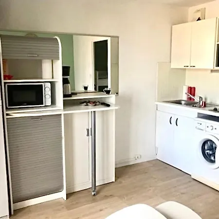 Апартаменты Avec Piscine, Parking Prive Et Wifi - Proche Et Commerces A - Fr-1-338-574 *