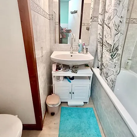 Apartment Avec Piscine, Parking Prive Et Wifi - Proche Et Commerces A - Fr-1-338-574 Sete