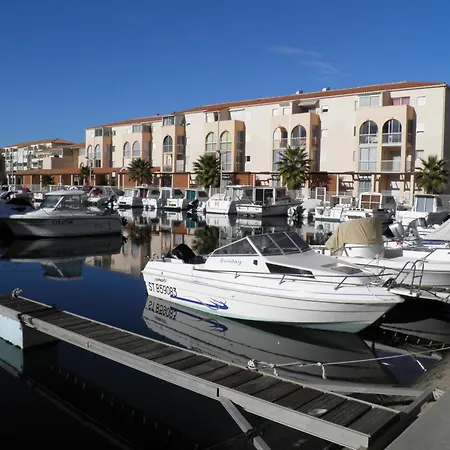 Avec Piscine, Parking Prive Et Wifi - Proche Et Commerces A - Fr-1-338-574