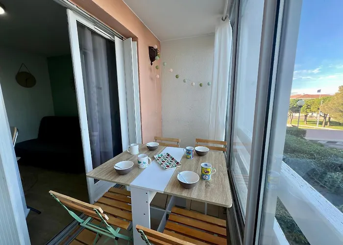 Avec Piscine, Parking Privé Et Wifi - Proche Et Commerces à - Fr-1-338-574 * Sète